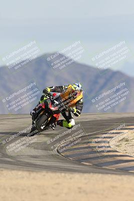 media/Nov-16-2025-Race Pace (Sun) [[8c5fa54630]]/Non Verified Riders (1st 20 Minutes)/6-Turn 12 (2pm)/